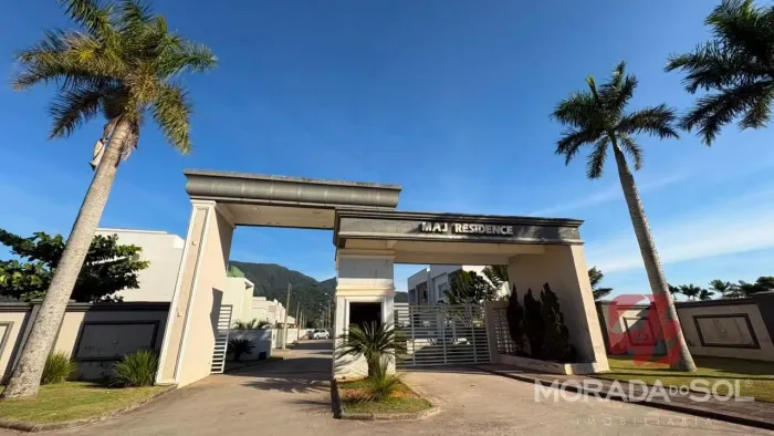 Casa para Locação em Papagaios - Canelinha | 3 Dormitórios
