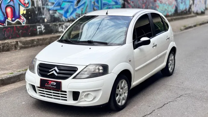 Citroen C3 GLX 1.4/ GLX Sonora 1.4 Flex 8V 5P 2012