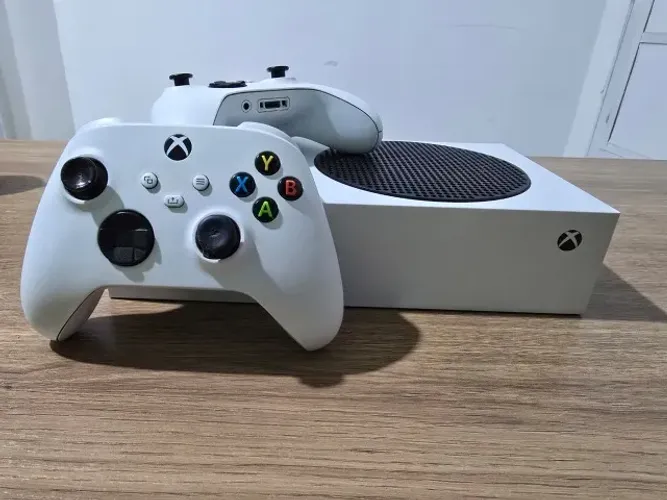 Xbox Series S 512GB com Dois Controles Originais e Entrega Gratis no Rio