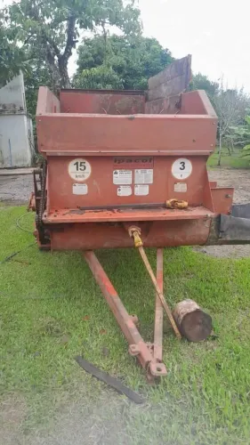 Ipacol kit vagão 3 t.+ garfo silagem troca por carro  ou gado 