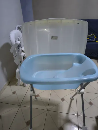 Banheira burigotto com suporte para trocador