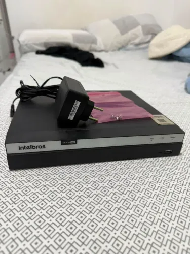 Gravador de vídeo digital (DVR) Intelbras MHDX 3116 16 canais Full HD + 3 câmeras