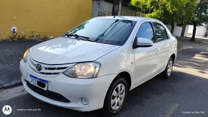 Toyota Etios XS Sedan 1.5 Flex 16V 4P Mec. 2015