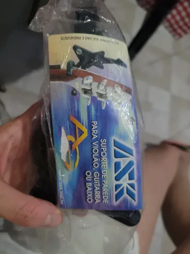 Suporte de parede para violão 