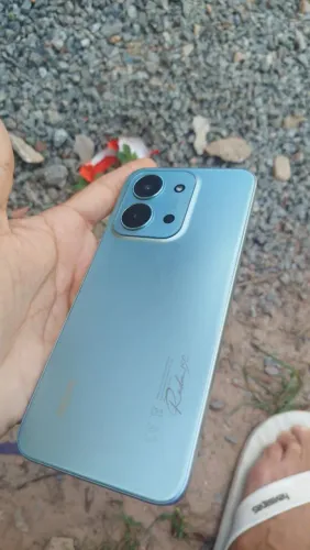 Celular redmi 15 em estado de novo bateria 98% ? 256 gb de memória