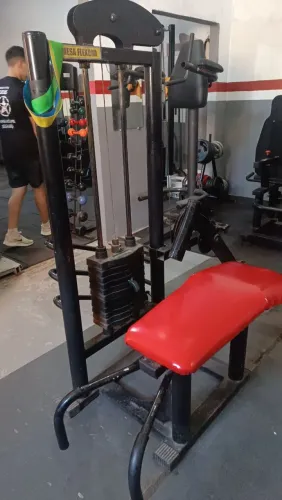 Aparelho de musculação