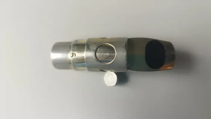 Boquilha de metal para saxofone soprano