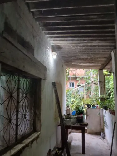Vende-se casa com terreno