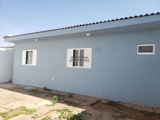 Venda com três quartos sendo duas suites casa no Residencial Parque Universitário em Cuiab
