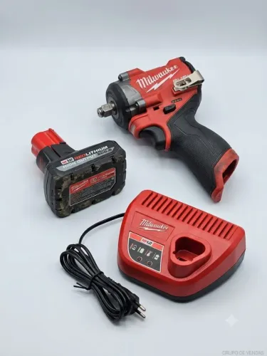 Chave de Impacto Milwaukee M12 FUEL 1/2? - Estado de Nova + bateria