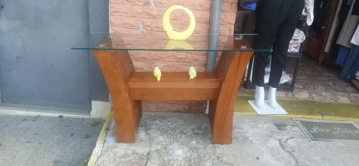 Aparador em madeira