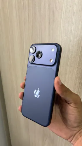 iPhone 17 Pro Max Semi Novo