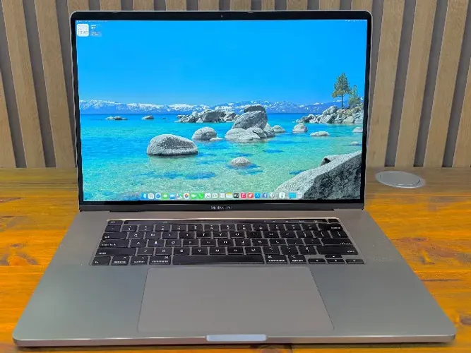 MacBook PRO 2019 A2141 i7 mem 16gb SSD 512gb