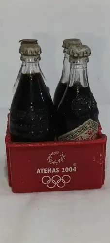 Mini coca cola no engradado edicao comemorativa de atenas 2004