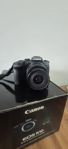 kit Canon R10 + Lente RF-S 18-45mm