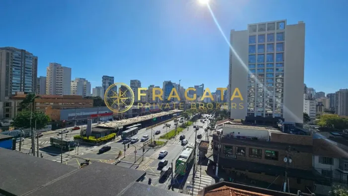 Prédio Comercial à Venda ou Locação - Vila Mariana | 1.338 m² | Próximo ao Metrô Ana Rosa