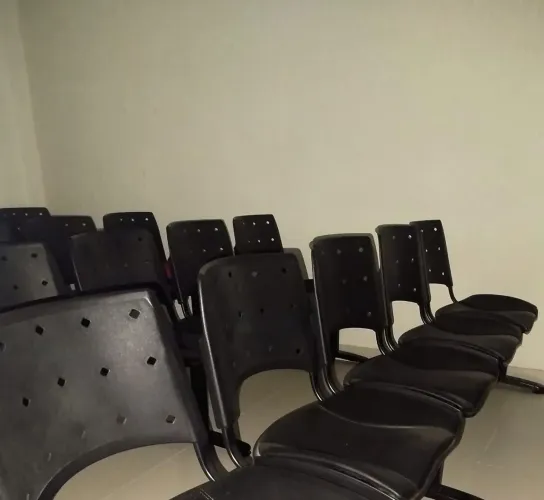 Kit cadeiras de espera