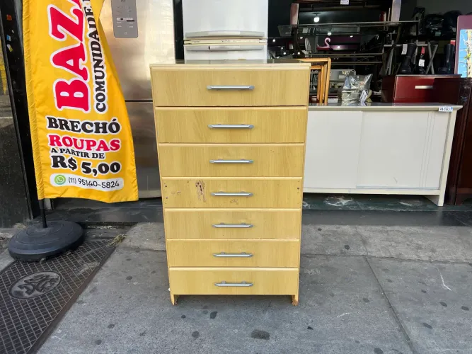 Cômoda com 7 Gavetas