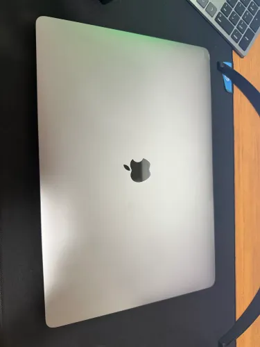 Mac book pro core i9 16 polegadas