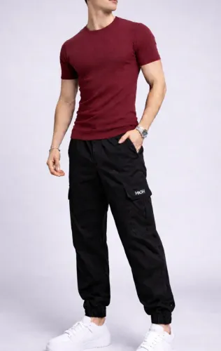 Calça Cargo Jogger e Camisa 