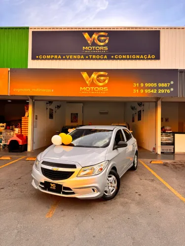 Chevrolet Onix JOY Hatch 1.0 8V Flex Mec. 4P 2017
