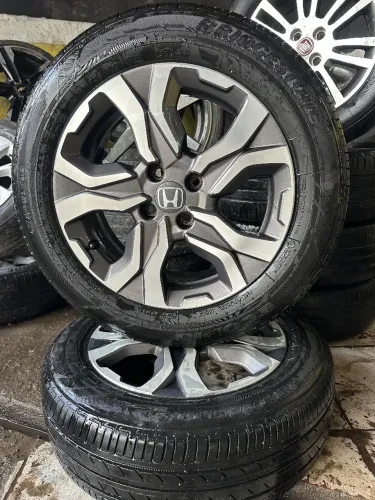 aro 16 semi novas pneus zero brigstone 195 60 16<br><br>2.200$