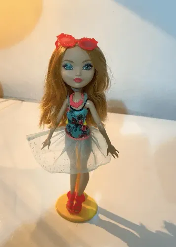 boneca ever after high ashlynn ella beach cabeça colada com durepoxi