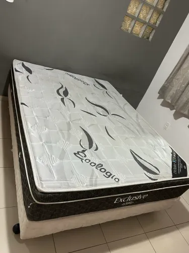 Cama box casal