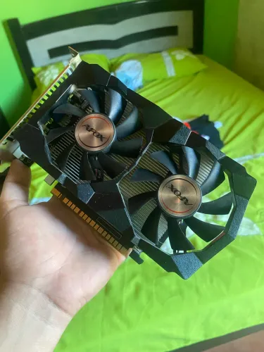 Gt 740 nova, vendo e troco.
