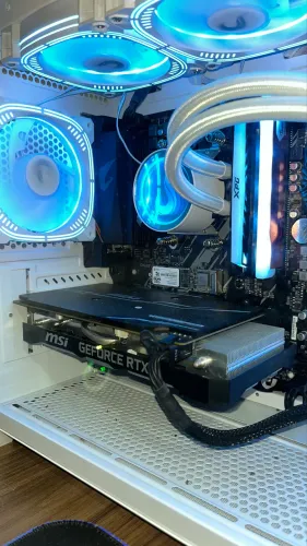 Vende-se Placa de Vídeo RTX 2060 6GB MSI