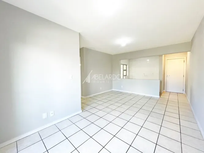 APARTAMENTO COM SUÍTE, LOCALIZADO NO BAIRRO ÁGUA VERDE EM BLUMENAU.