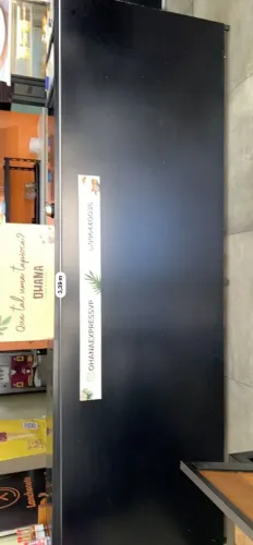 Balcão com prateleira