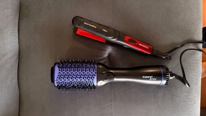 Kit Escova Alisadora Secadora Taiff Easy e Chapinha Prancha Mondial Tourmaline Ion
