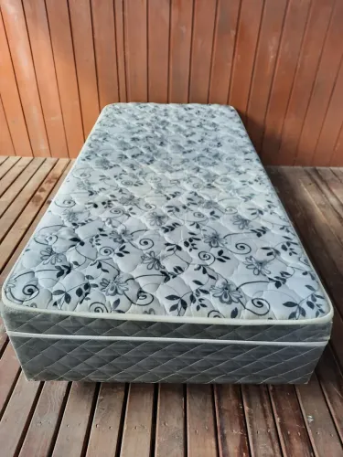Cama Box de solteiro