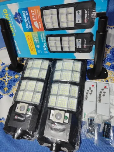 Kit 2 Luminária Solar Com Sensor Luz Solar 500w Ip67 Preto