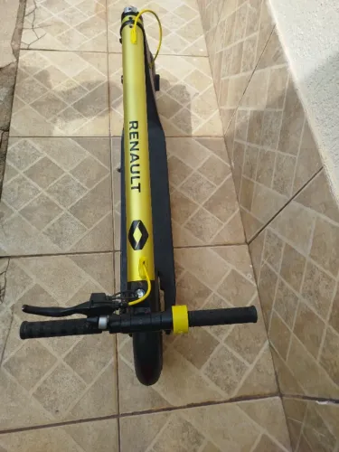 Patinete elétrico - Renault - até 30km/h