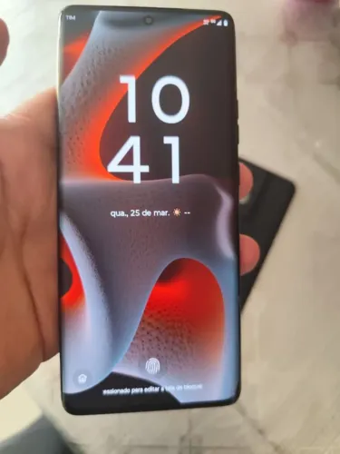 Moto edge 