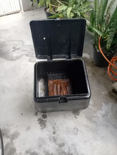 Baú para entregas de moto
