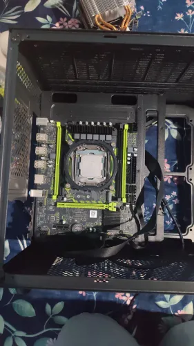 KIT XEON ( PLACA MÃE + PROCESSADOR + 16GB DE RAM )