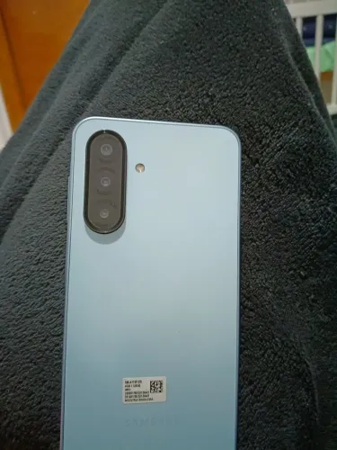 Samsung a17 semi novo