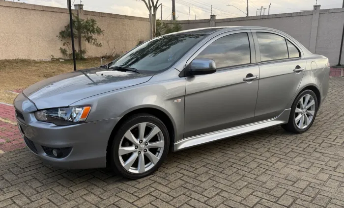 Mitsubishi Lancer 2.0 16V 160cv Aut. 2014