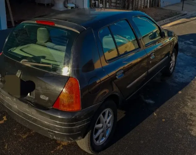 Renault Clio RT/ Privil. 1.0/1.0 Hi-power 16V 5P 2001