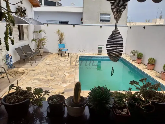 CASA PARA VENDA NO TERRAS DE SÃO JOSE COM 03 QUARTOS EM SÃO JOAO DA BOA VISTA/SP.
