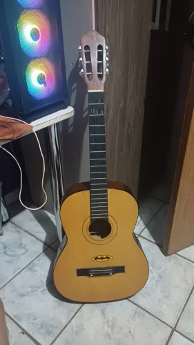 Violão clássico- sem cordas