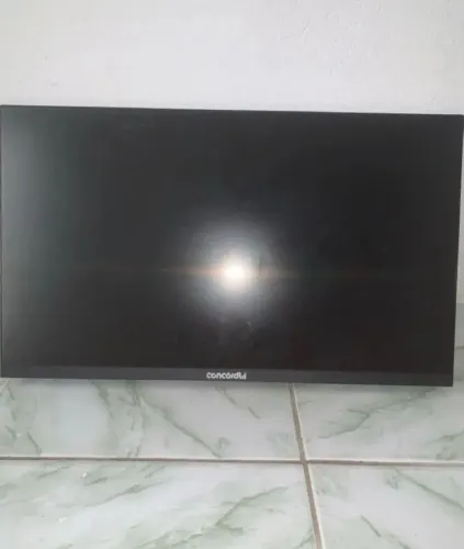 Monitor concordia com listras ACEITO PREÇO MENOR!
