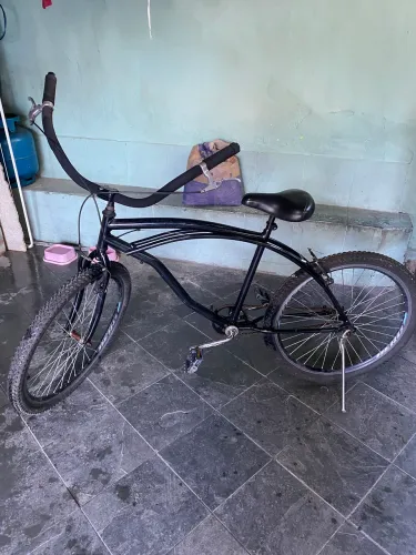 vendo bicicleta praiana com poucas marcas de uso, por 800$