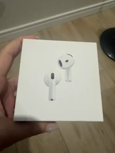 AirPods 4 com cancelamento de ruído