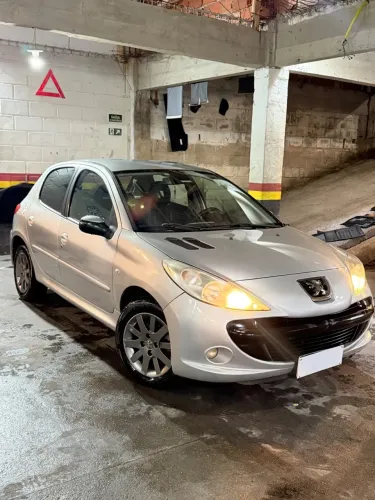Peugeot 207 XS 1.6 Flex 16V 5P Aut. 2010