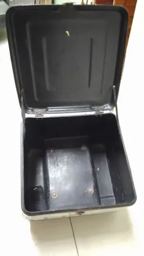 Baú com suporte 