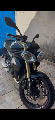 Triumph Street Triple 675